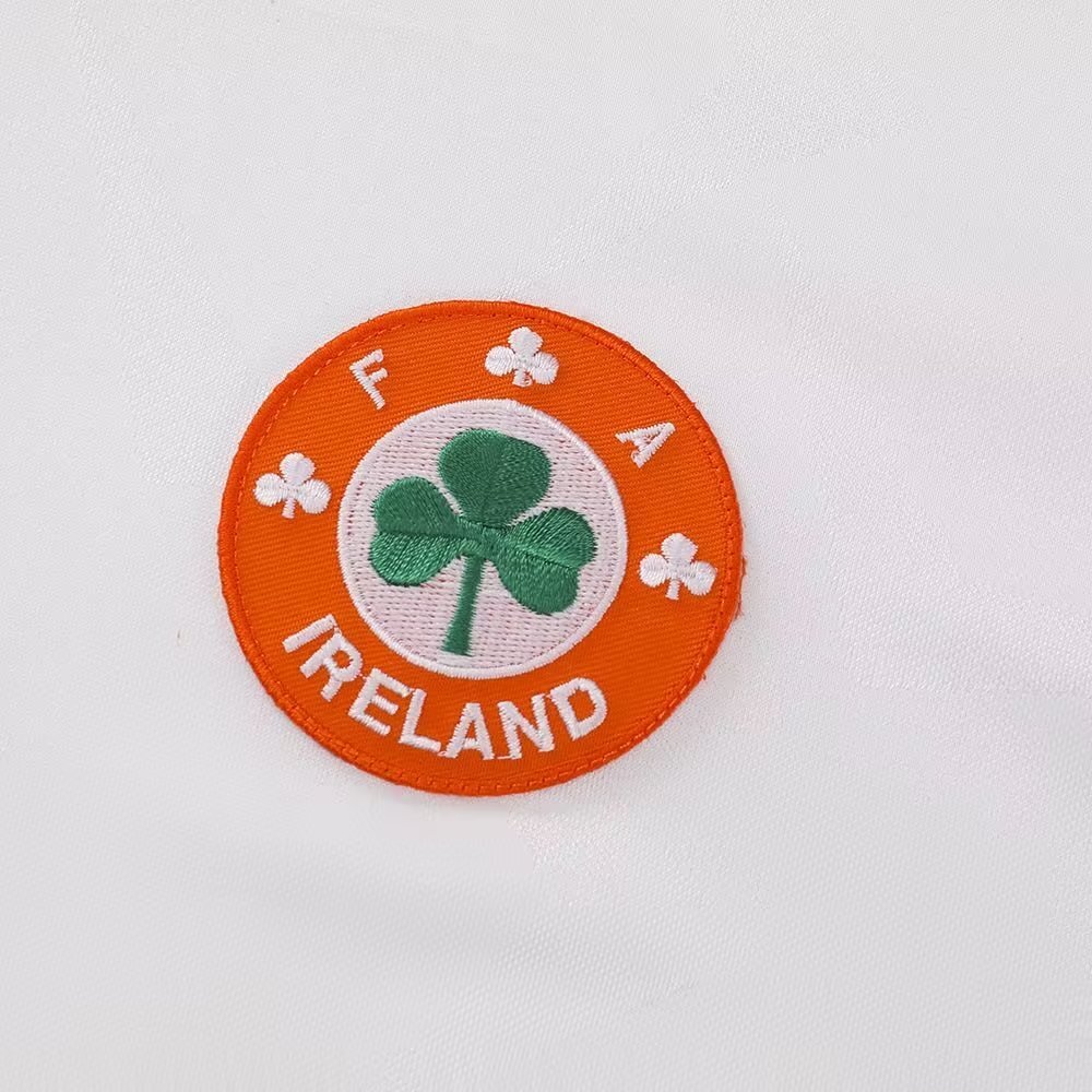 Roy Keane Irland Weiß Legendarisches Jubiläum Retro Fußballtrikot Set