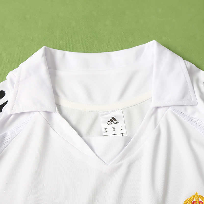 Real Madrid C.F. 2005-2006 Season White Home Retro Football Jersey Trikot Maillot