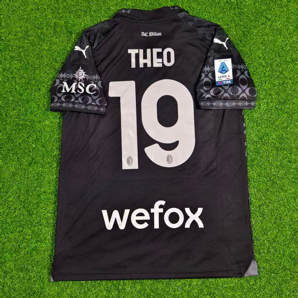 Theo Hernandez AC Mailand 2024 Schwarzes Trikot
