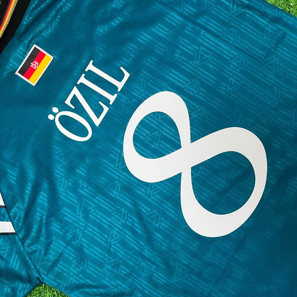 Mesut Özil Germany Deutschland Retro Jersey Trikot Soccer Shirt