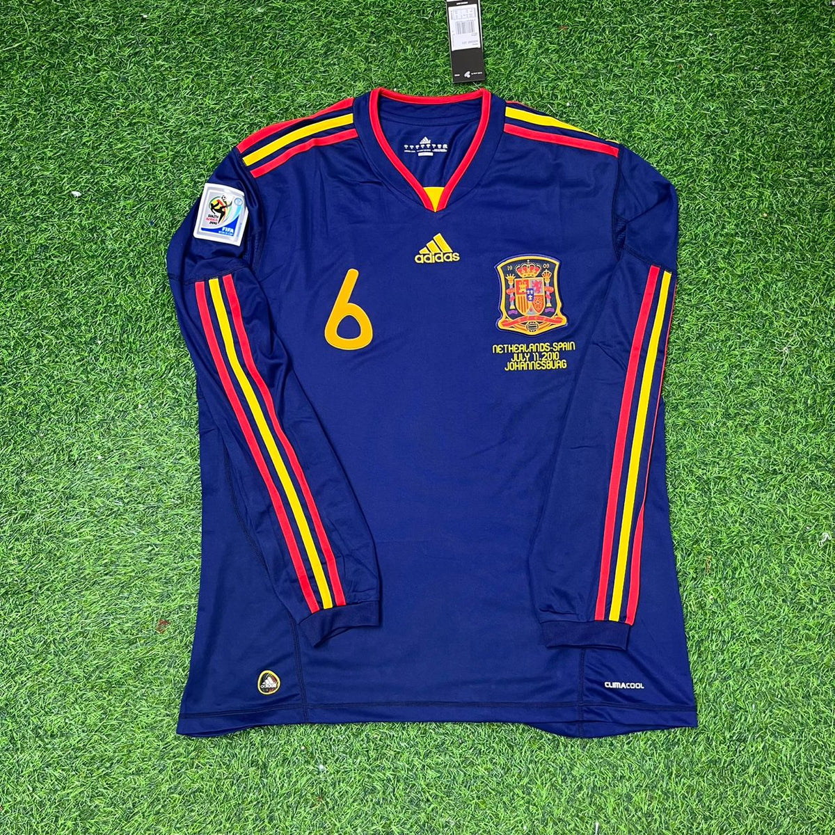 Andrés Iniesta Spanien 2010 WM-Finale Langarm Retro Fußballtrikot