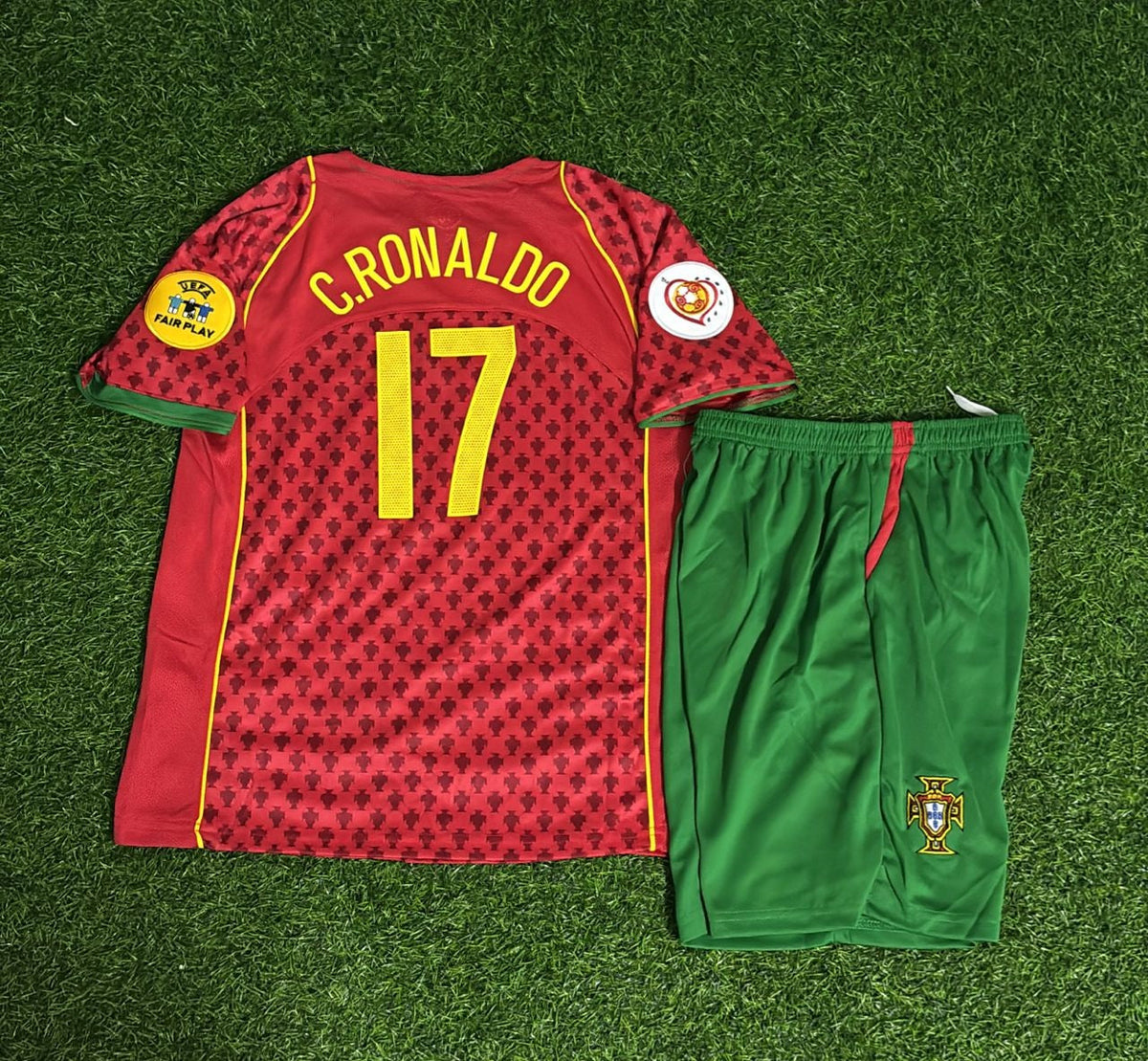 Cristiano Ronaldo Portugal 2004 Finale Heim Kinder Fußball Trikot Set