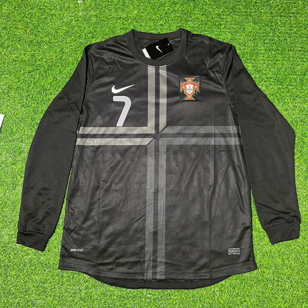 Cristiano Ronaldo #7 Portugal Euro 2012 Away Black Long Sleeve Retro Football Jersey