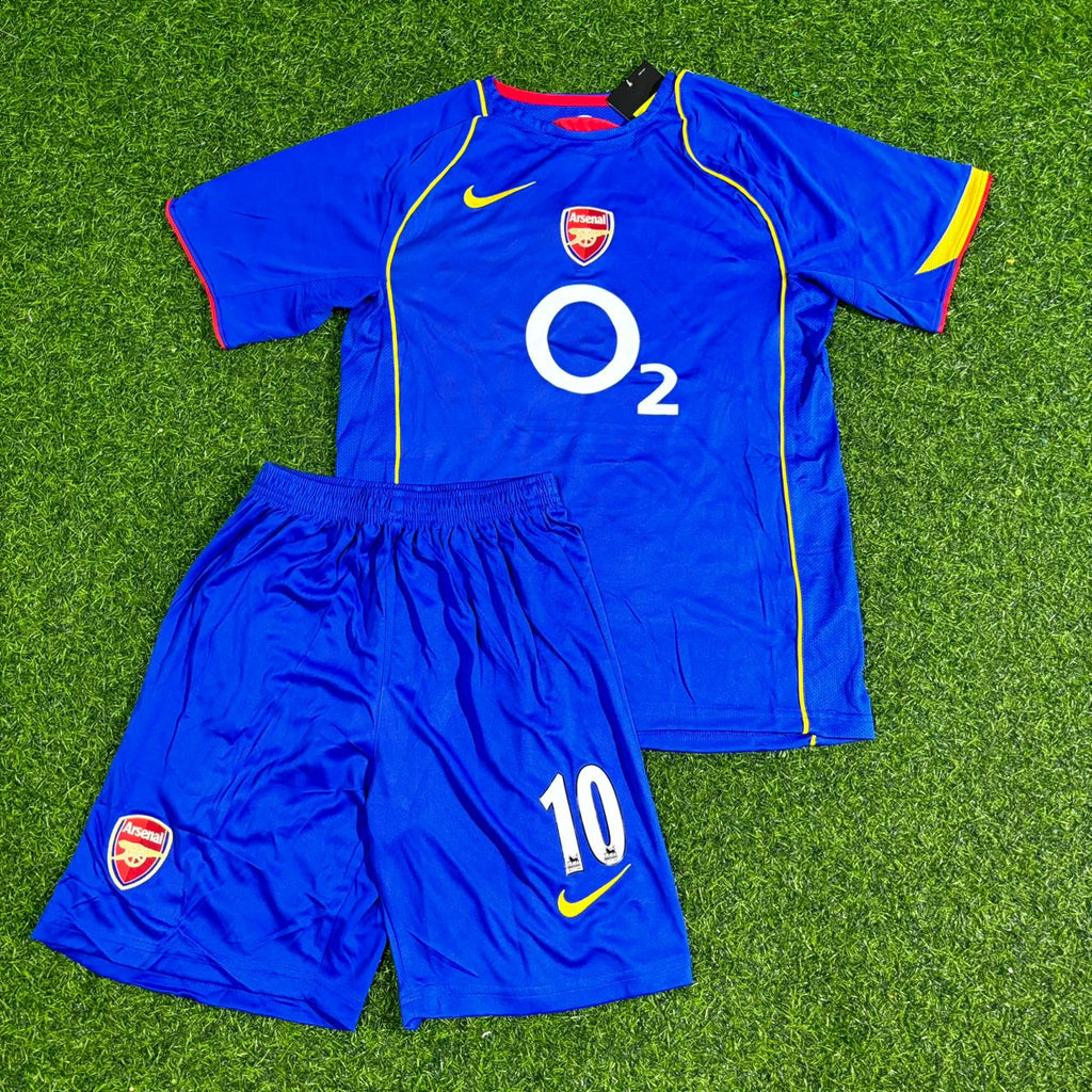 Dennis Bergkamp Arsenal 2004-2005 Kids Blue Retro Football Jersey