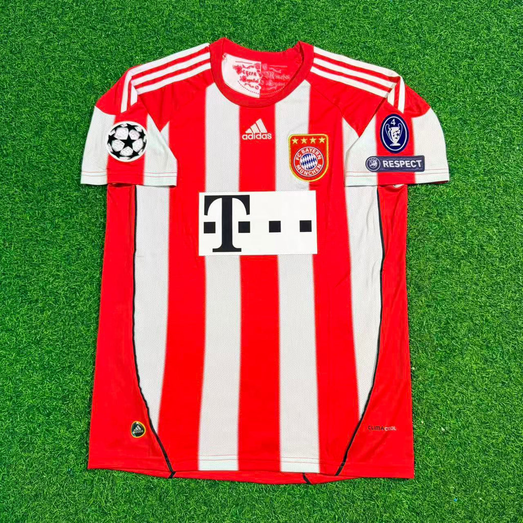 Mario Gomez Bayern Munich 2010/11 Home Jersey Trikot