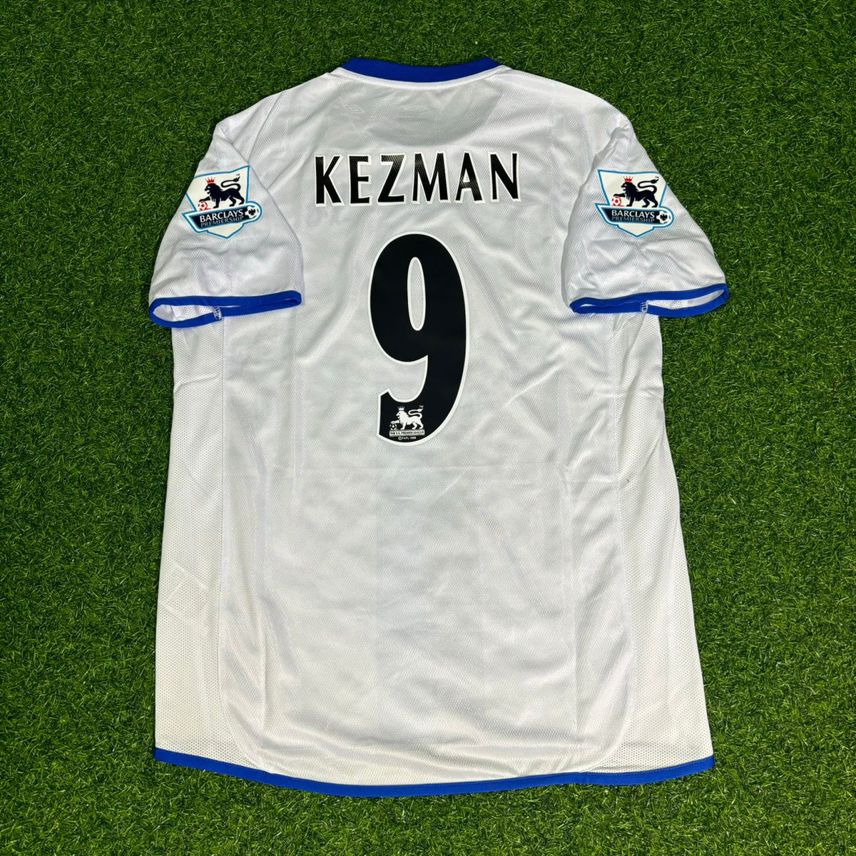 Mateja Kezman #9 Chelsea 2004-2005 Away Retro Football Jersey