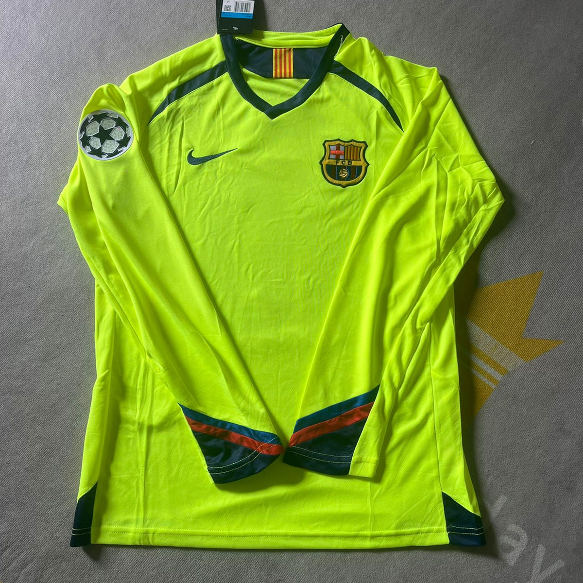 Lionel Messi Barcelona Saison 2005-06 Gelb Grün Retro Langarm Trikot