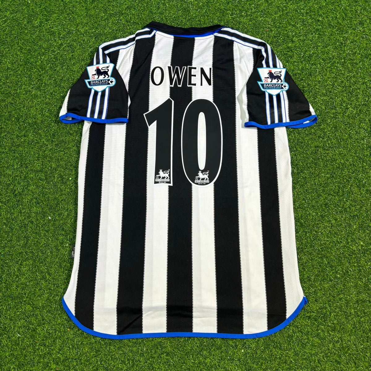 Michael Owen #10 Newcastle United Retro Trikot Kit Jersey Soccer Shirt