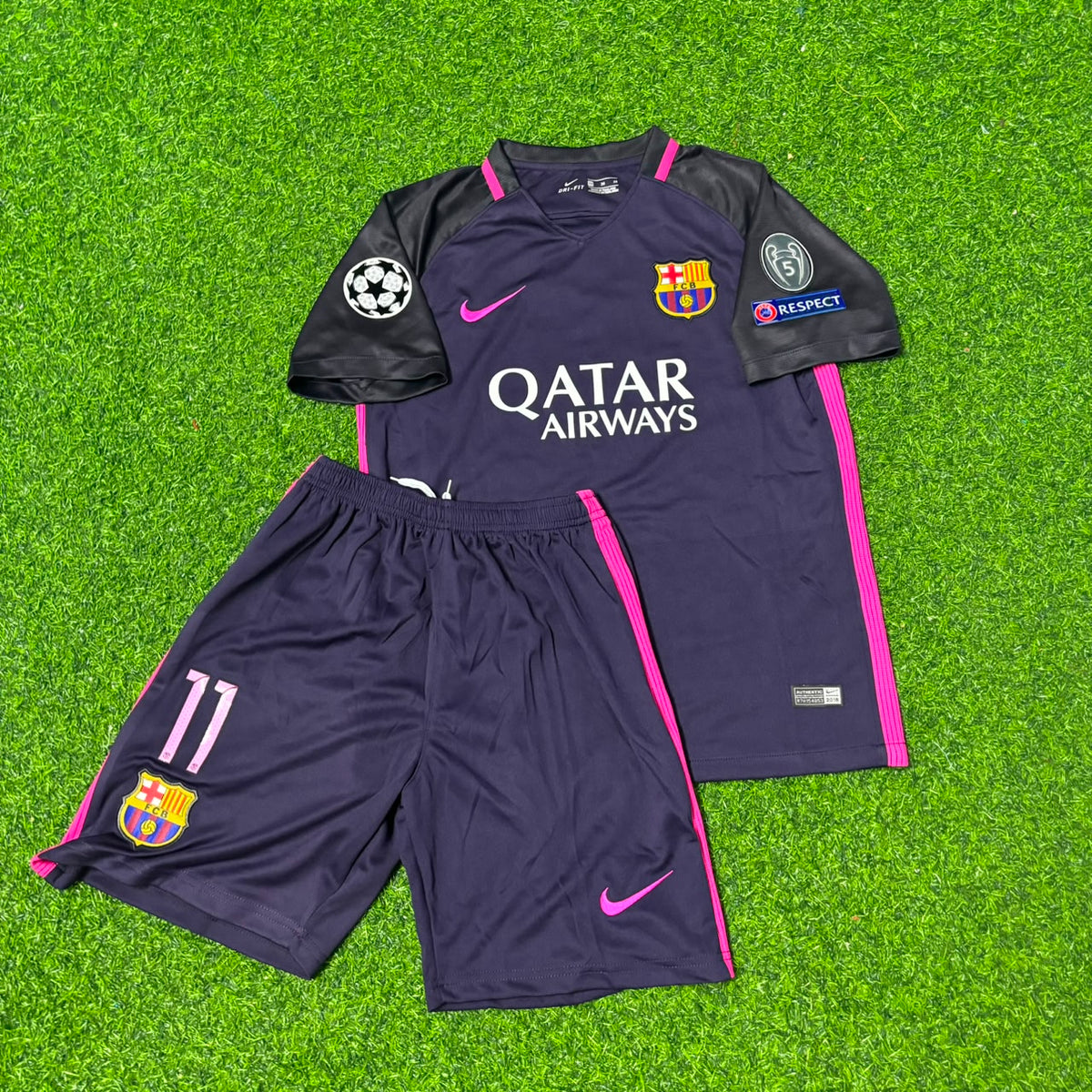Neymar Jr Barcelona 2016-2017 Retro Kinder Fußballtrikot