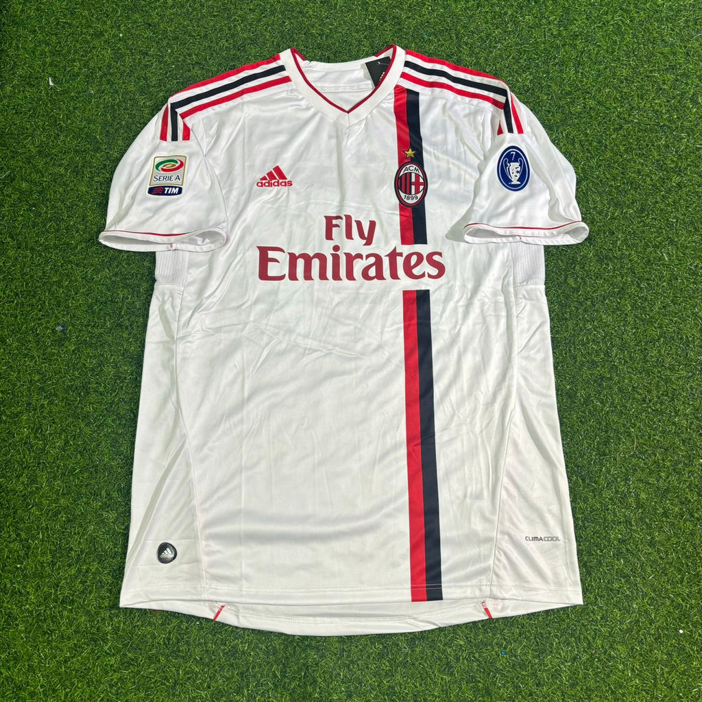 Filippo Inzaghi #9 Milan 2011-2012 Weißes Auswärts-Retro-Fußballtrikot