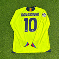 Ronaldinho Gaucho Barcelona 2005-2006 Yellow Green Retro Long Sleeve Football Jersey