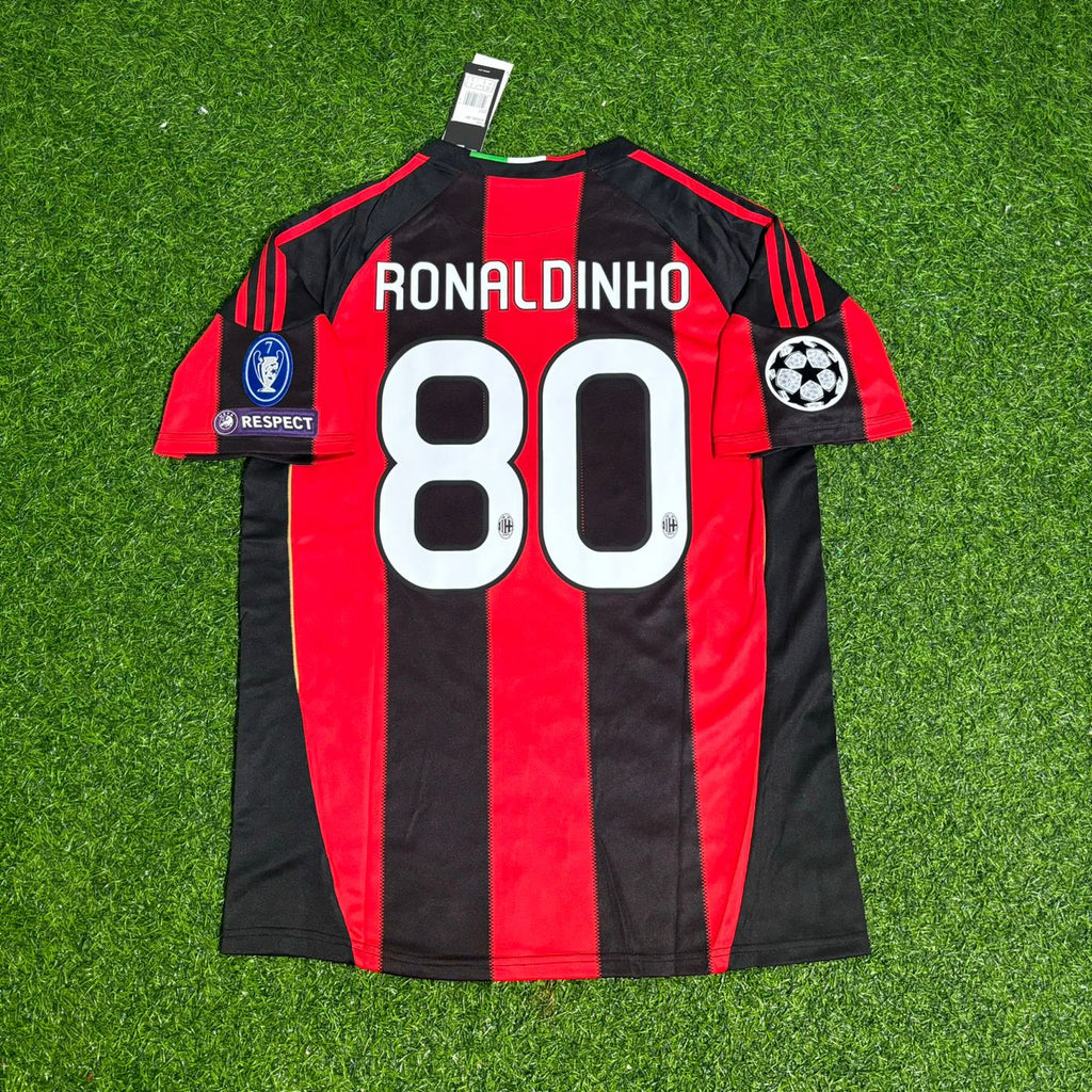 Ronaldinho Gaucho 10 - Milan 2010/2011 Heim Retro Trikot