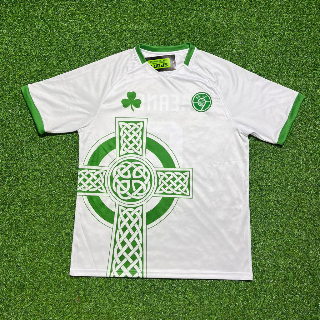 Roy Keane 6- Ireland Vintage Special Edition White Football Jersey Kit