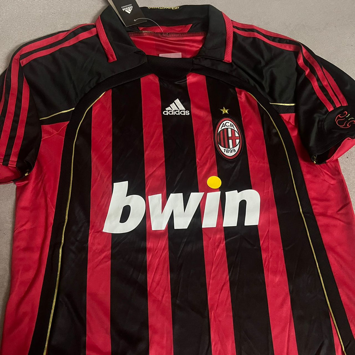 Clarence Seedorf 10 – AC Milan 2008-2009 Heim Gold Printing Retro Trikot – | Trikot | Maillot